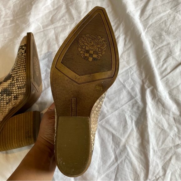 Vince Camuto leather snake print ankle booties US 7 - Picture 7 of 10